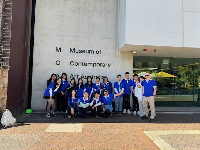 Study tour group photo outside the Museum of Contemporary Art Australia